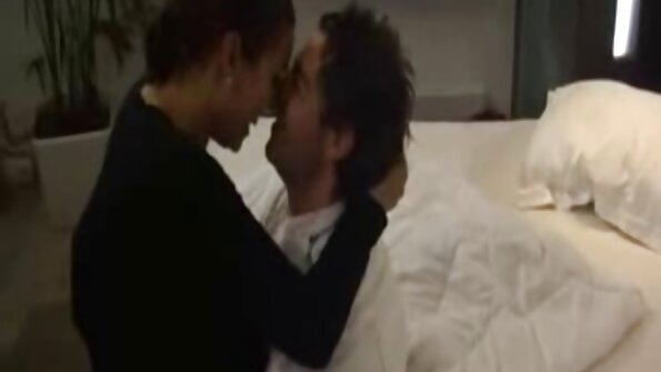 Russische Studenten organisieren Gruppensex im pornos mit reifen damen Hostel