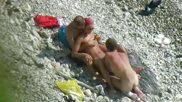 Das Mädchen sexfilme mit reifen damen mit der perfekten Figur fickt