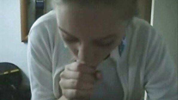 Leidenschaftliche Liebhaber im Bett. gratis porno oldie